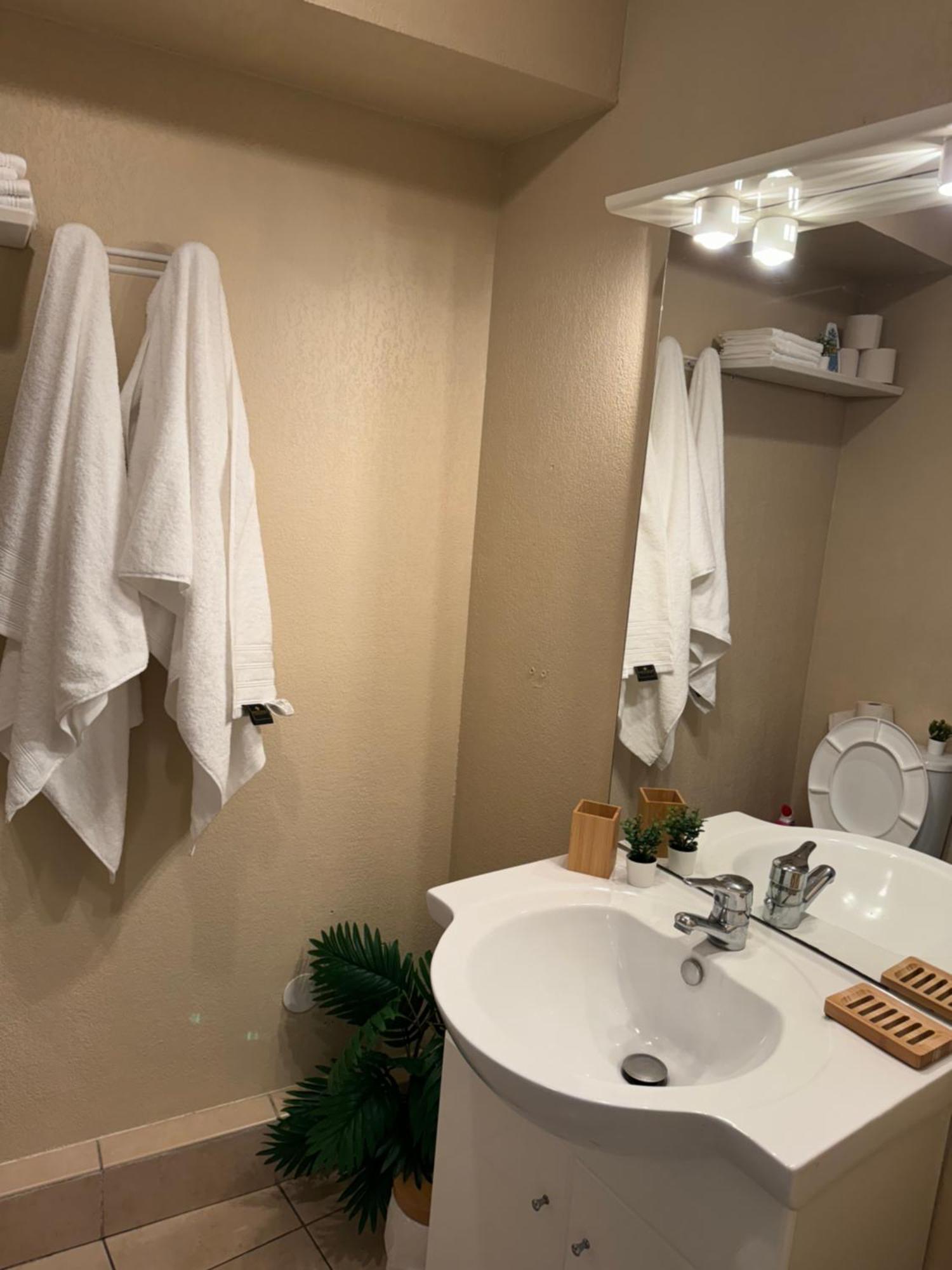 ניס Studio Confortable Avec Vue מראה חיצוני תמונה